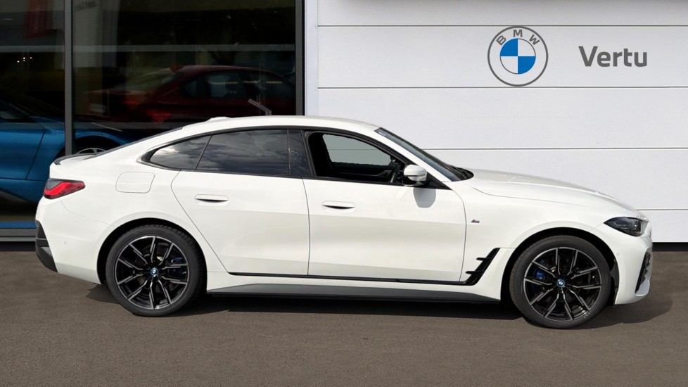 BMW i4 250kW eDrive40 M Sport 83.9kWh 5dr Auto Electric Hatchback - Image 3