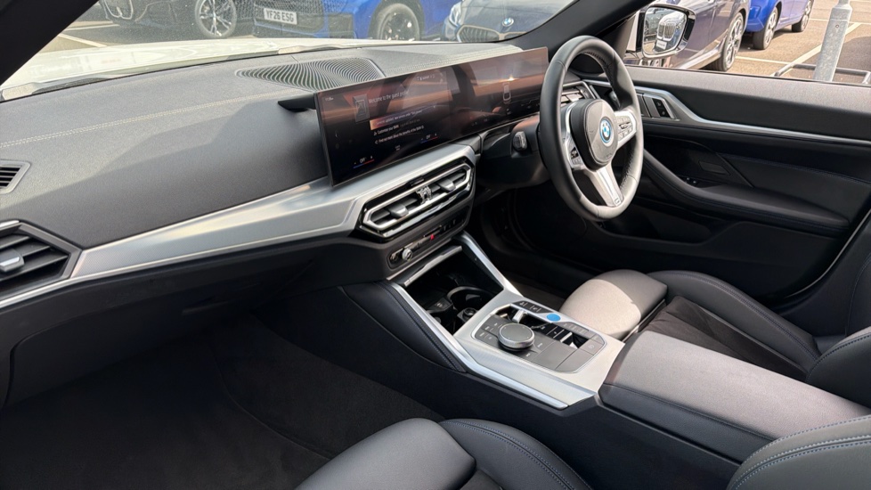 BMW i4 250kW eDrive40 M Sport 83.9kWh 5dr Auto Electric Hatchback - Image 7