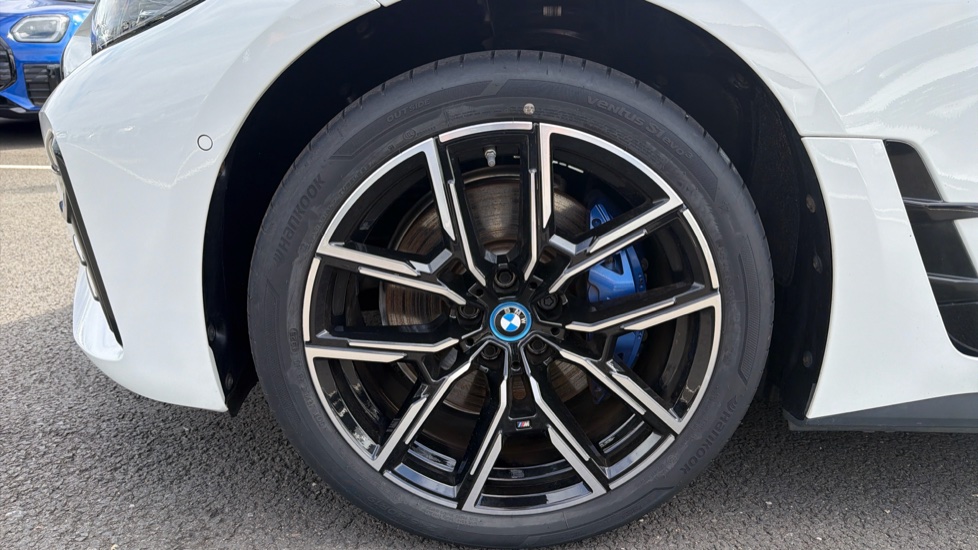 BMW i4 250kW eDrive40 M Sport 83.9kWh 5dr Auto Electric Hatchback - Image 27