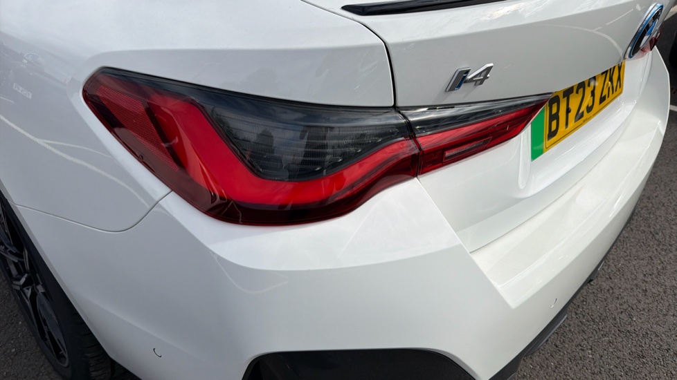 BMW i4 250kW eDrive40 M Sport 83.9kWh 5dr Auto Electric Hatchback - Image 31