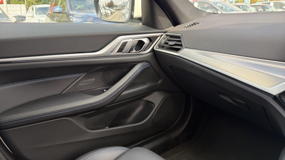 BMW i4 250kW eDrive40 M Sport 83.9kWh 5dr Auto Electric Hatchback - Image 54
