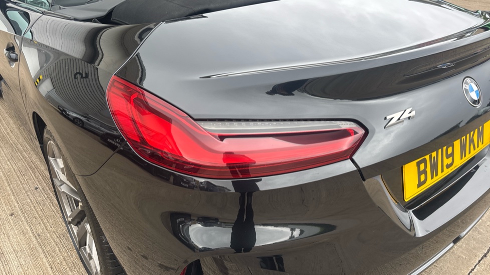 BMW Z4 sDrive M40i 2dr Auto Petrol Roadster - Image 28
