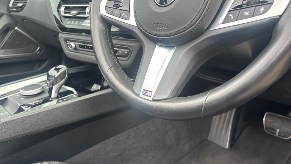 BMW Z4 sDrive M40i 2dr Auto Petrol Roadster - Image 40