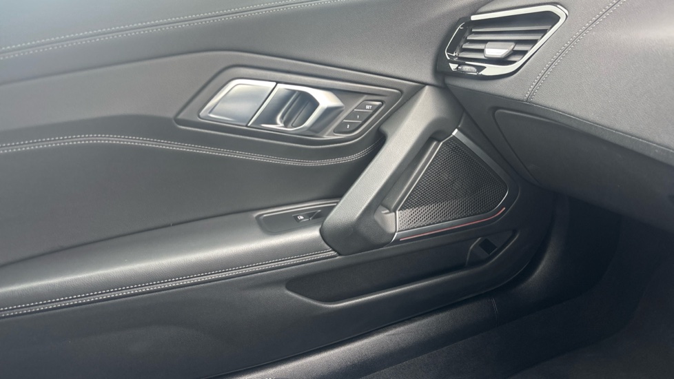 BMW Z4 sDrive M40i 2dr Auto Petrol Roadster - Image 54