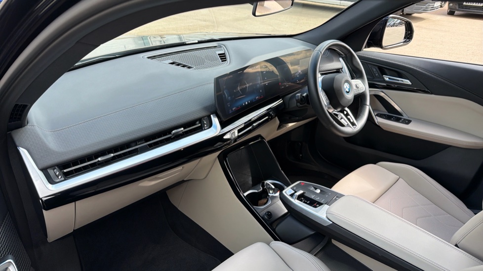 BMW iX2 230kW xDrive30 M Sport 65kWh 5dr Auto [Tech+] Electric Hatchback - Image 7