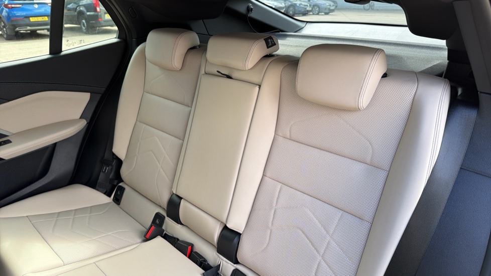 BMW iX2 230kW xDrive30 M Sport 65kWh 5dr Auto [Tech+] Electric Hatchback - Image 12