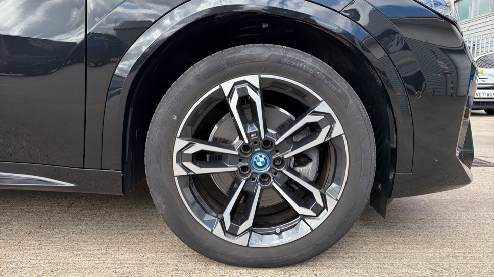 BMW iX2 230kW xDrive30 M Sport 65kWh 5dr Auto [Tech+] Electric Hatchback - Image 14