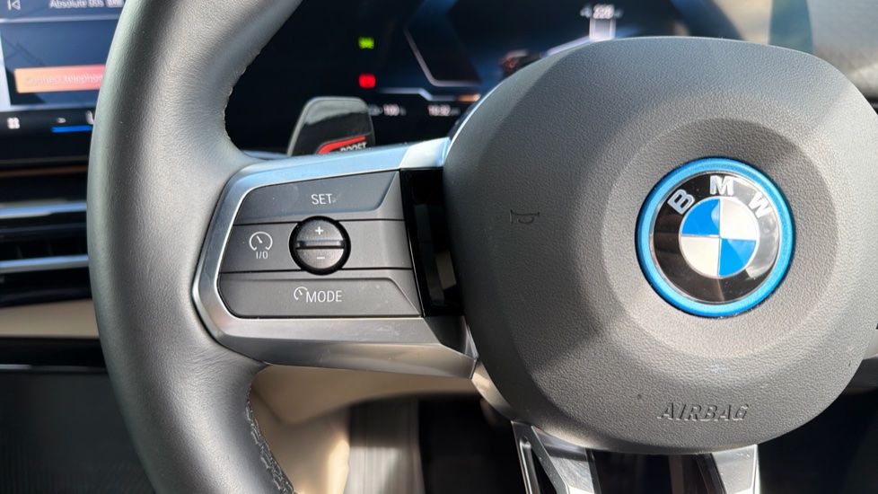 BMW iX2 230kW xDrive30 M Sport 65kWh 5dr Auto [Tech+] Electric Hatchback - Image 17