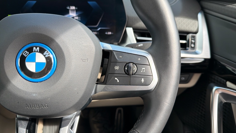 BMW iX2 230kW xDrive30 M Sport 65kWh 5dr Auto [Tech+] Electric Hatchback - Image 18