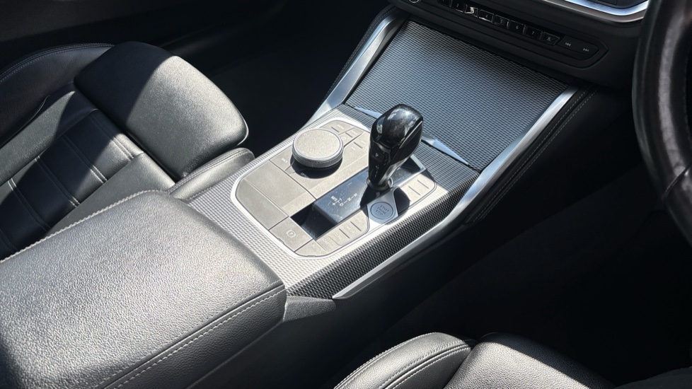 BMW 4 Series M440d xDrive MHT 2dr Step Auto Diesel Coupe - Image 10
