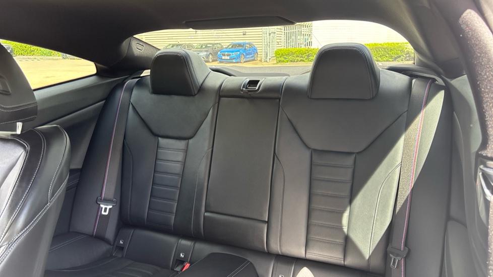 BMW 4 Series M440d xDrive MHT 2dr Step Auto Diesel Coupe - Image 12