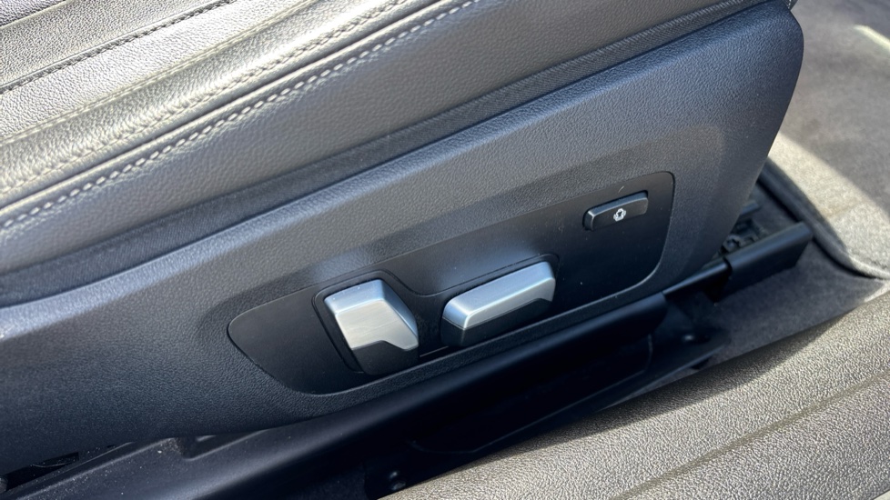 BMW 4 Series 420i M Sport 2dr Step Auto Petrol Convertible - Image 41