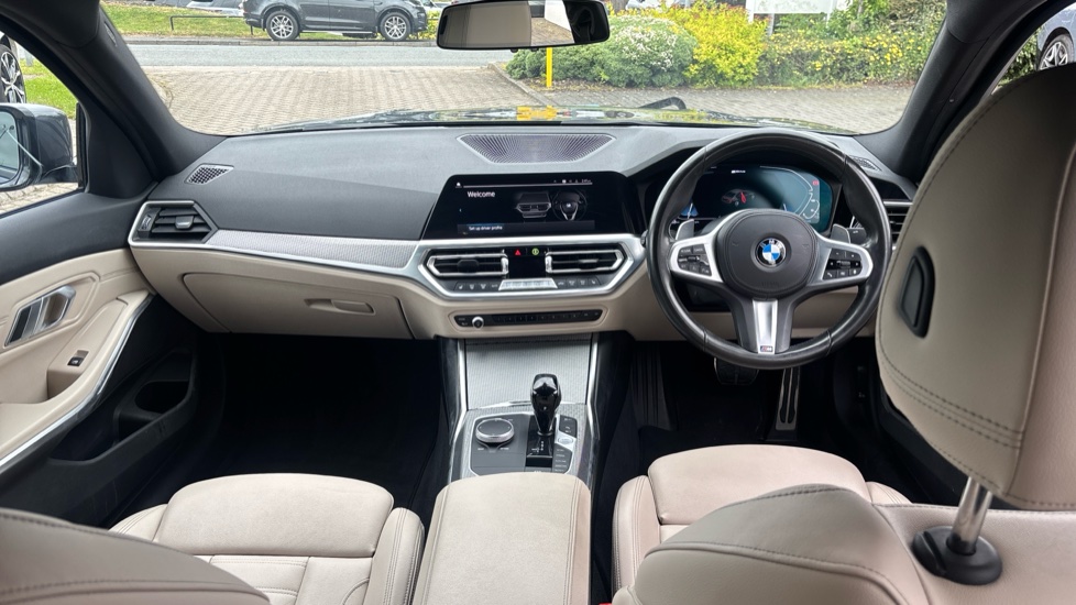 BMW 3 Series 330e xDrive M Sport 4dr Step Auto Saloon - Image 4