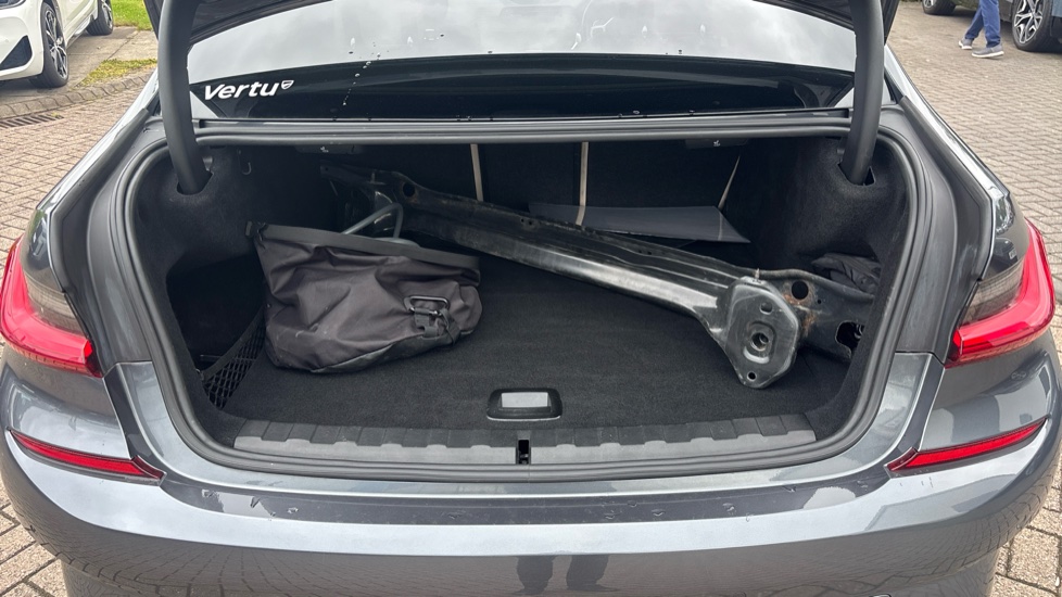 BMW 3 Series 330e xDrive M Sport 4dr Step Auto Saloon - Image 13
