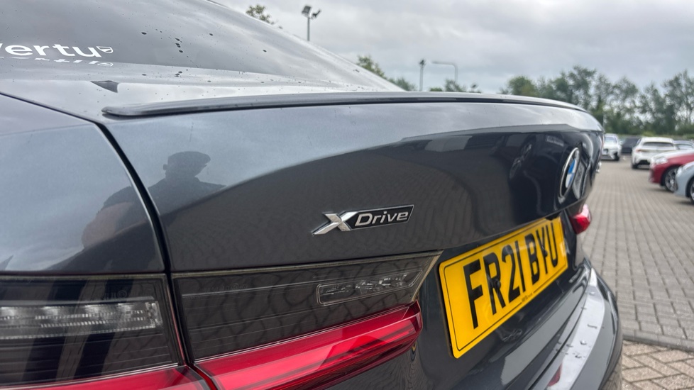 BMW 3 Series 330e xDrive M Sport 4dr Step Auto Saloon - Image 27