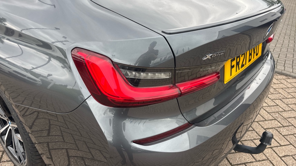 BMW 3 Series 330e xDrive M Sport 4dr Step Auto Saloon - Image 28