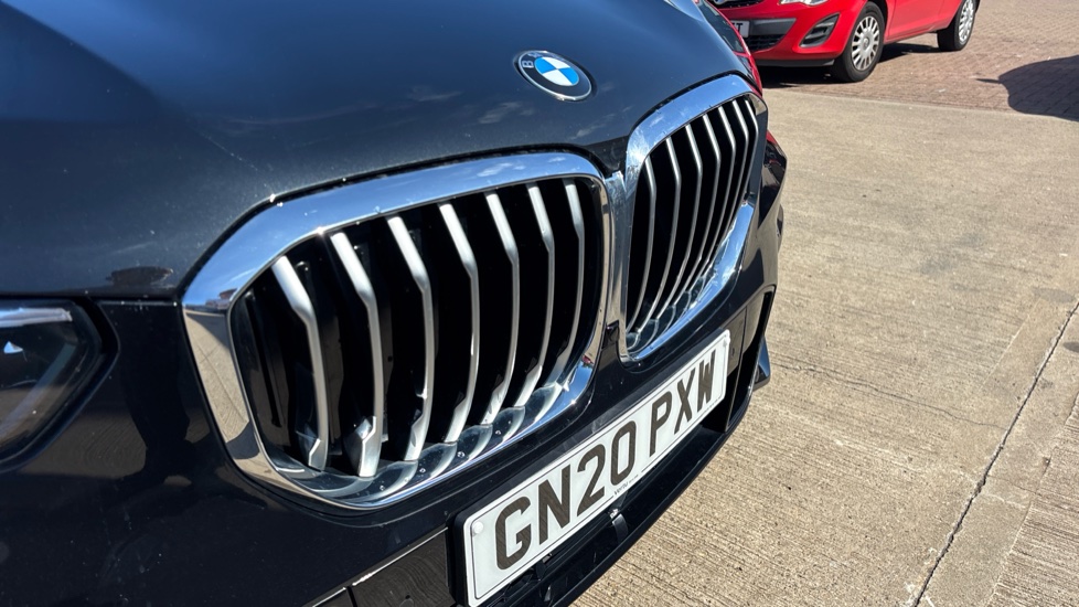 BMW X5 xDrive30d M Sport 5dr Auto Diesel Estate - Image 25