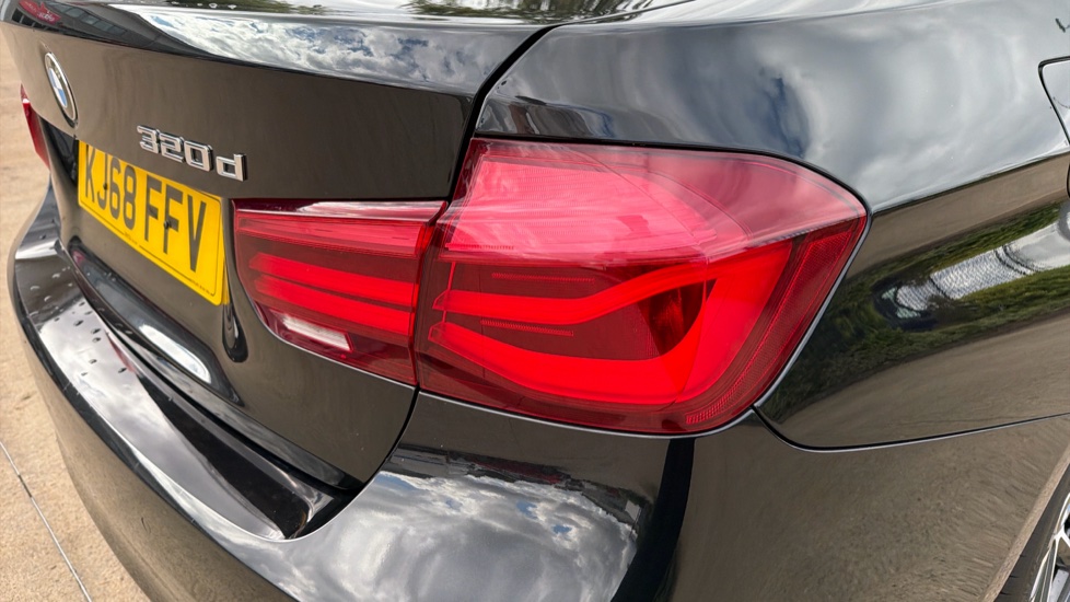 BMW 3 Series 320d M Sport Shadow Edition 4dr Step Auto Diesel Saloon - Image 22