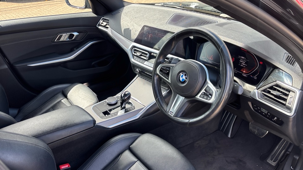 BMW 3 Series 320i M Sport 4dr Step Auto Petrol Saloon - Image 6