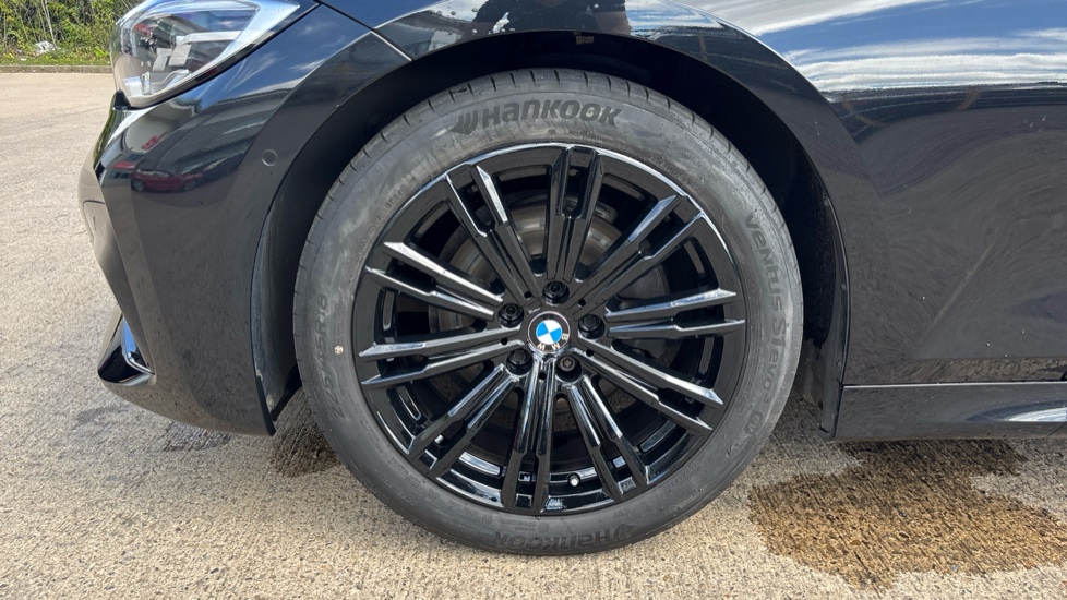 BMW 3 Series 320i M Sport 4dr Step Auto Petrol Saloon - Image 30