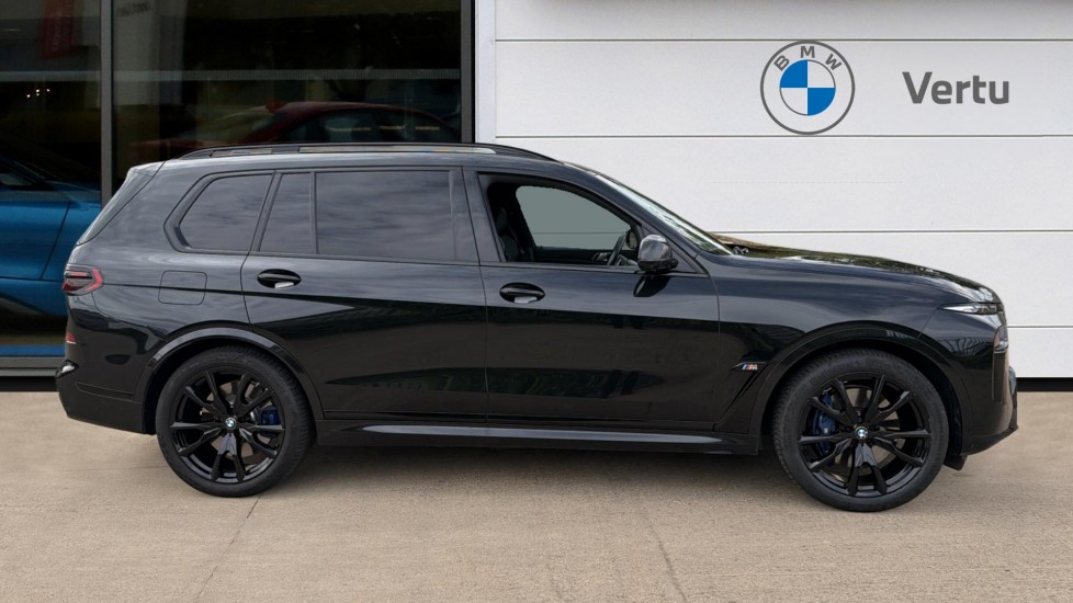 BMW X7 xDrive M60i 5dr Step Auto Petrol Estate - Image 3