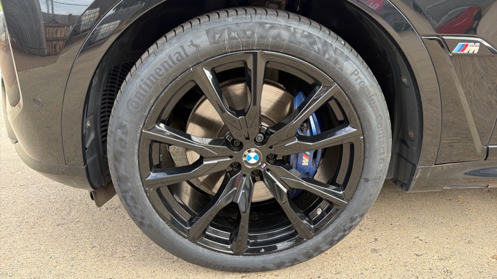 BMW X7 xDrive M60i 5dr Step Auto Petrol Estate - Image 27