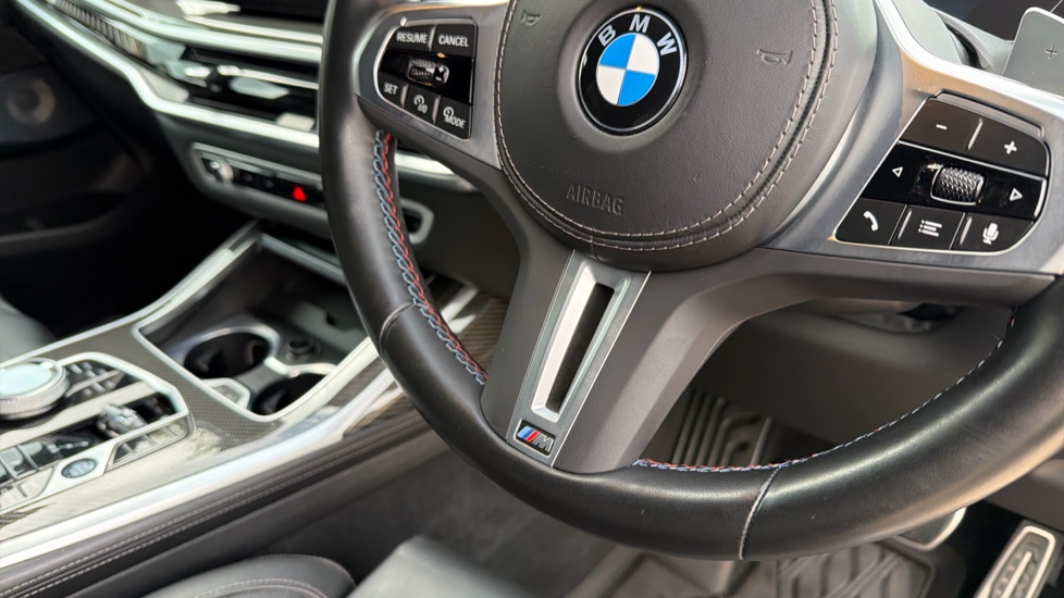 BMW X7 xDrive M60i 5dr Step Auto Petrol Estate - Image 40