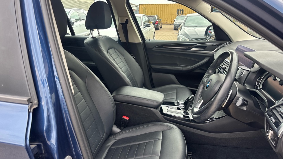 BMW X3 xDrive 30e SE 5dr Auto Estate - Image 11