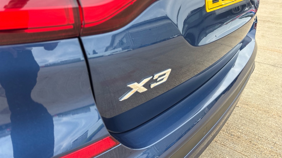 BMW X3 xDrive 30e SE 5dr Auto Estate - Image 30