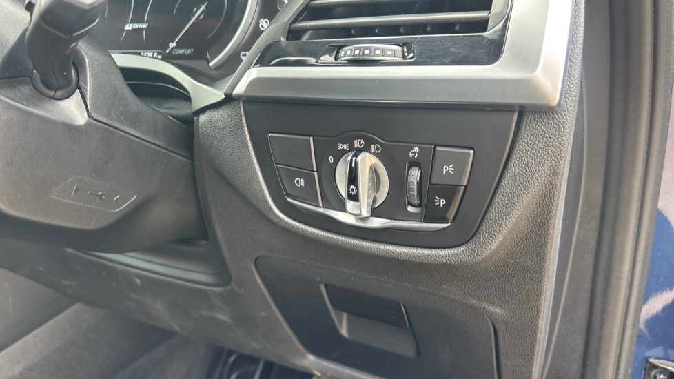 BMW X3 xDrive 30e SE 5dr Auto Estate - Image 38