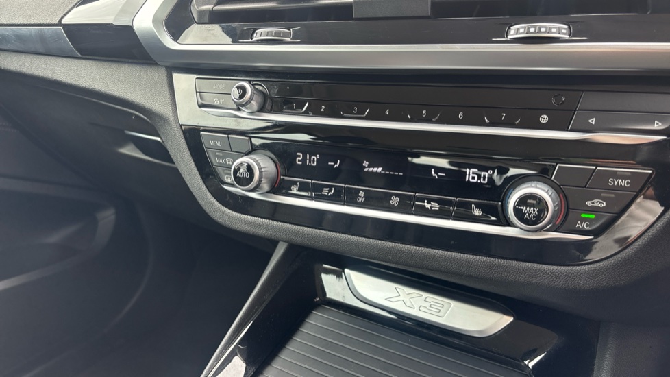BMW X3 xDrive 30e SE 5dr Auto Estate - Image 50