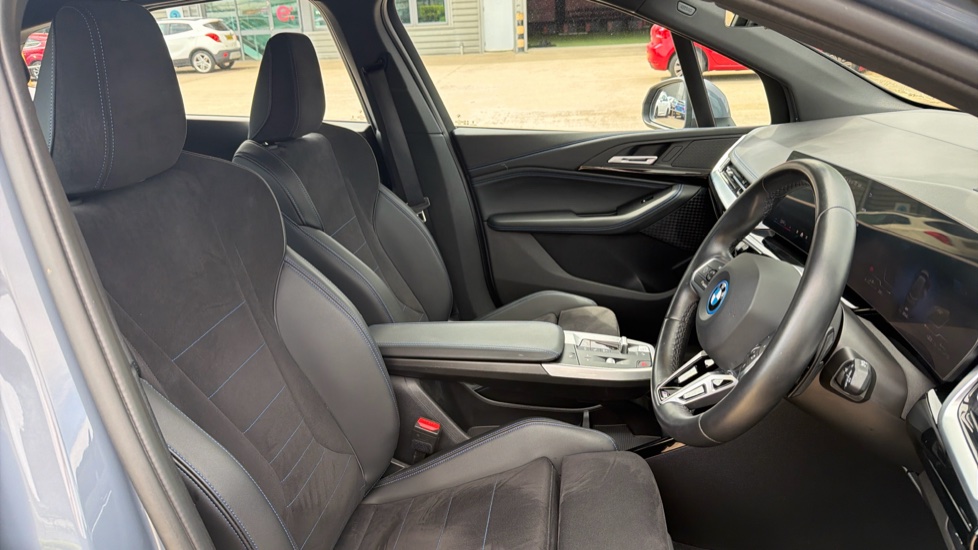 BMW 2 Series 225e xDrive M Sport 5dr DCT Hatchback - Image 11