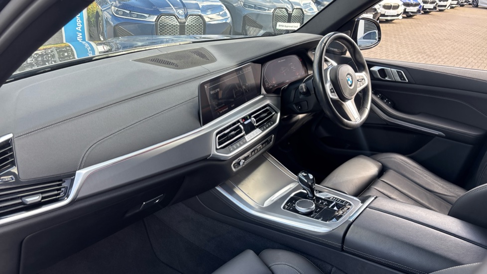 BMW X5 xDrive M50i 5dr Auto Petrol Estate - Image 7