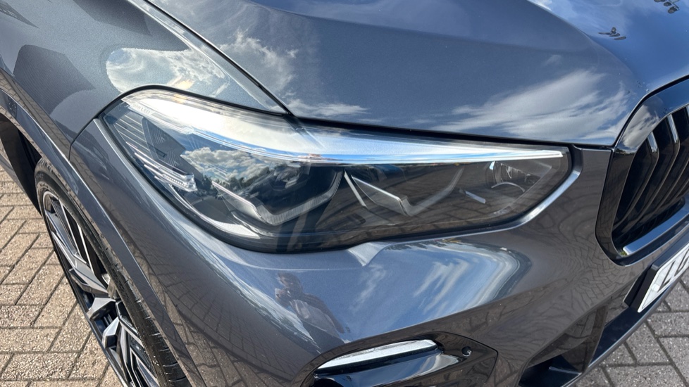 BMW X5 xDrive M50i 5dr Auto Petrol Estate - Image 23