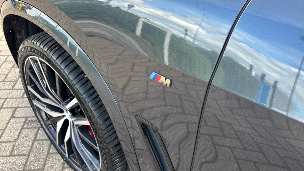 BMW X5 xDrive M50i 5dr Auto Petrol Estate - Image 27