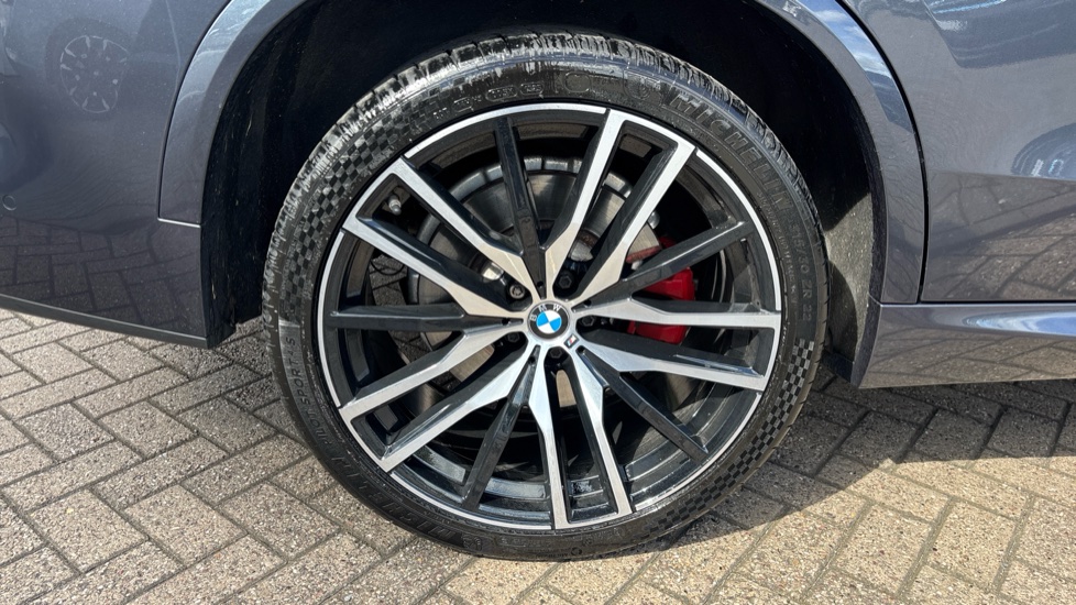 BMW X5 xDrive M50i 5dr Auto Petrol Estate - Image 33