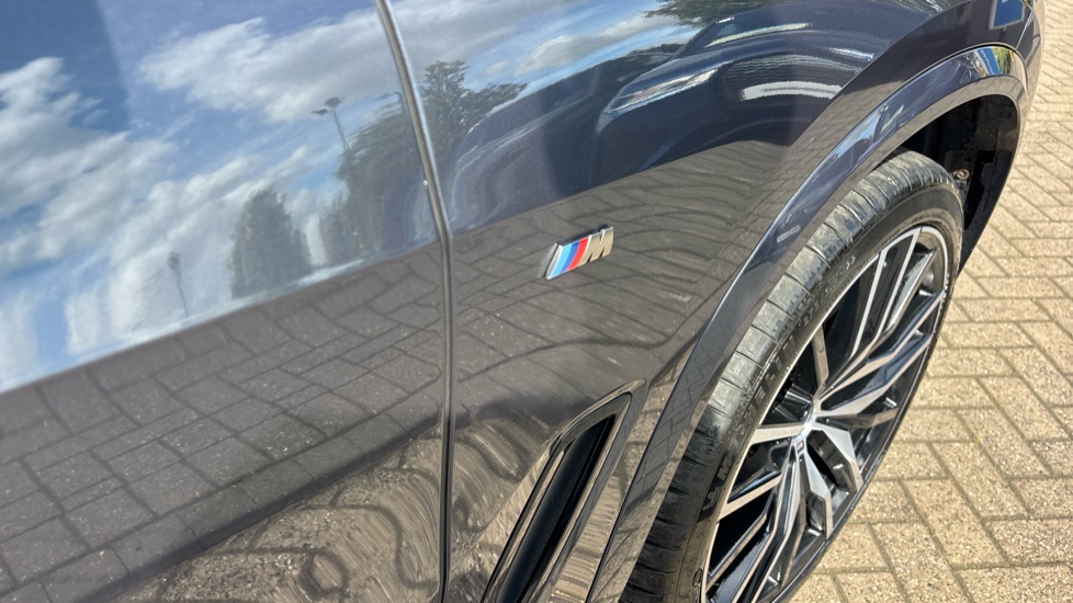BMW X5 xDrive M50i 5dr Auto Petrol Estate - Image 34