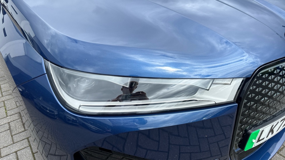 BMW iX 240kW xDrive40 M Sport 76.6kWh 5dr Auto Electric Estate - Image 23