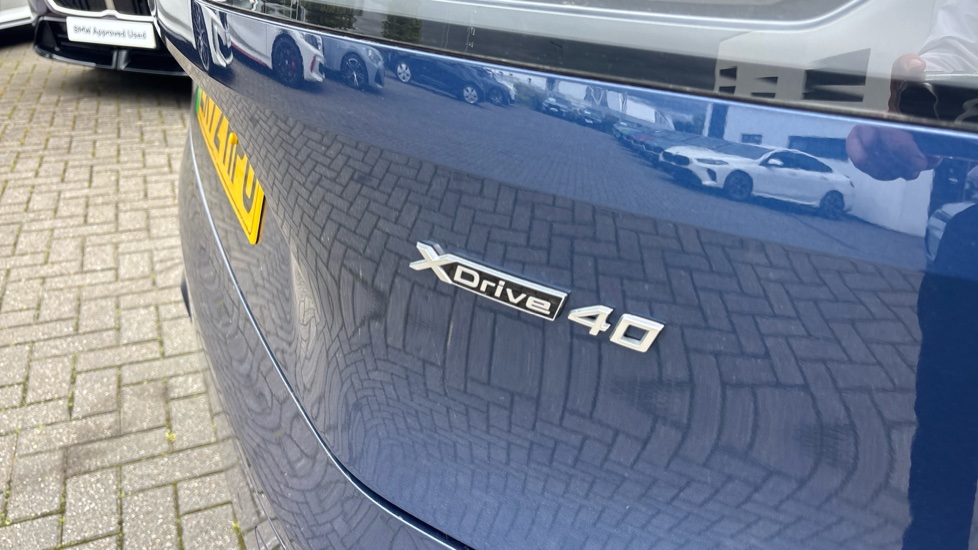BMW iX 240kW xDrive40 M Sport 76.6kWh 5dr Auto Electric Estate - Image 29