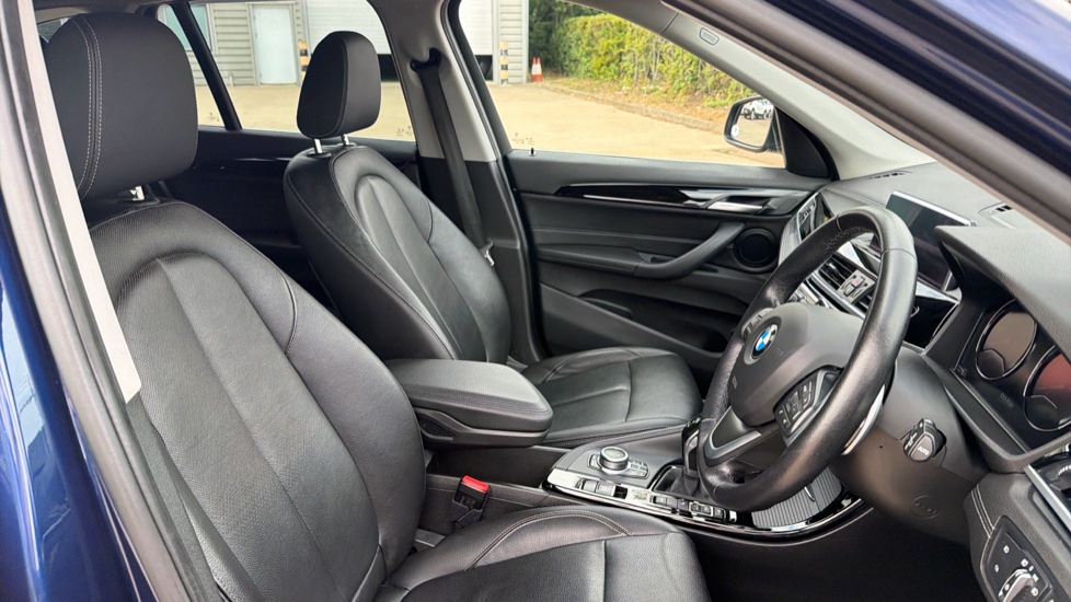 BMW X1 xDrive 20i xLine 5dr Step Auto Petrol Estate - Image 11