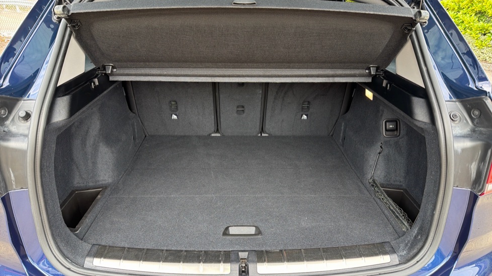 BMW X1 xDrive 20i xLine 5dr Step Auto Petrol Estate - Image 13