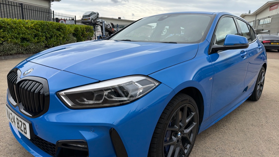 BMW 1 Series 118i [136] M Sport 5dr Step Auto [LCP] Petrol Hatchback - Image 24