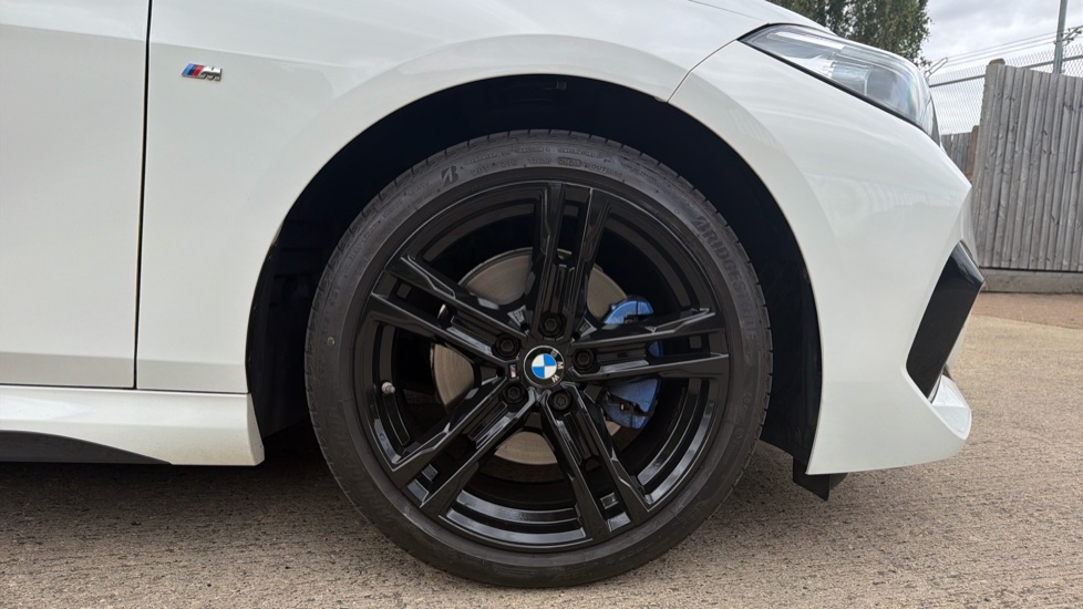 BMW 2 Series 218i [136] M Sport 4dr Petrol Saloon - Image 14