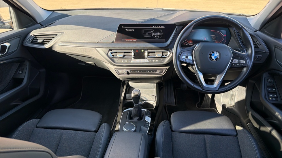 BMW 1 Series 118i [136] Sport 5dr [Live Cockpit Professional] Petrol Hatchback - Image 4
