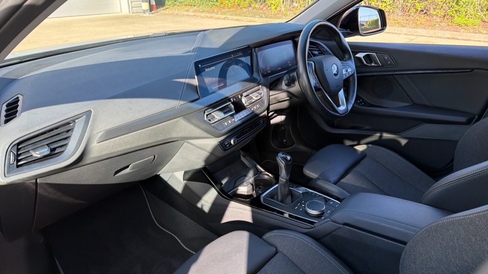BMW 1 Series 118i [136] Sport 5dr [Live Cockpit Professional] Petrol Hatchback - Image 7