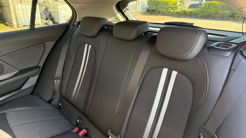 BMW 1 Series 118i [136] Sport 5dr [Live Cockpit Professional] Petrol Hatchback - Image 12