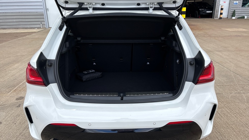 BMW 1 Series 118i M Sport 5dr Step Auto Petrol Hatchback - Image 13
