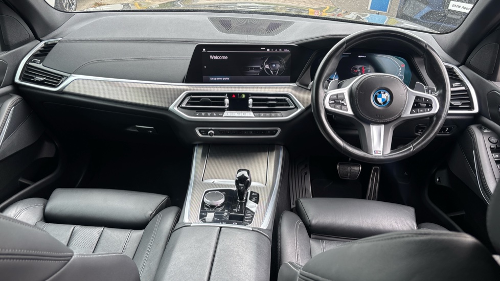 BMW X5 xDrive45e M Sport 5dr Auto Estate - Image 4