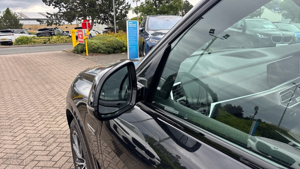 BMW X5 xDrive45e M Sport 5dr Auto Estate - Image 27