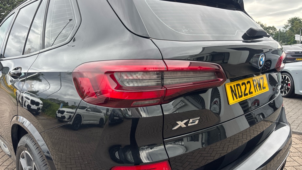 BMW X5 xDrive45e M Sport 5dr Auto Estate - Image 29